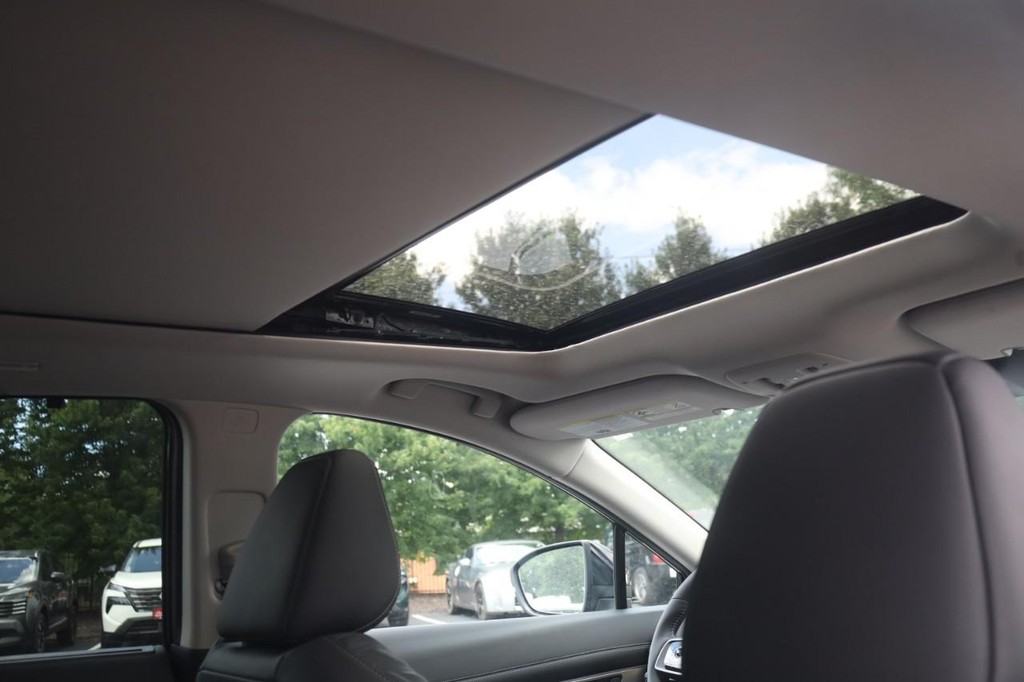 Nissan Murano Vehicle Image 23