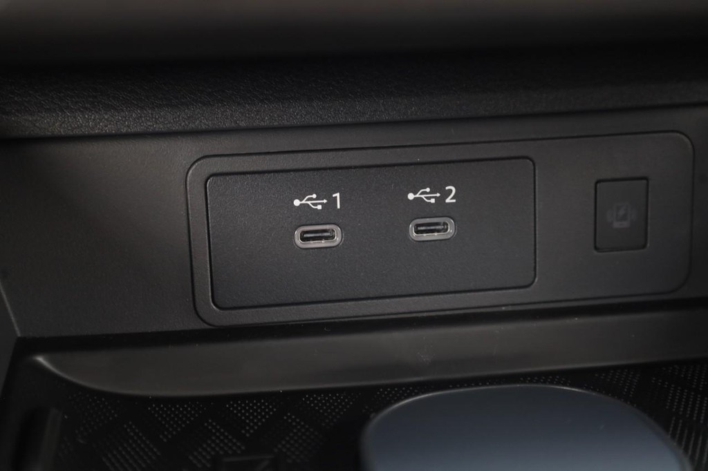 Nissan Murano Vehicle Image 18