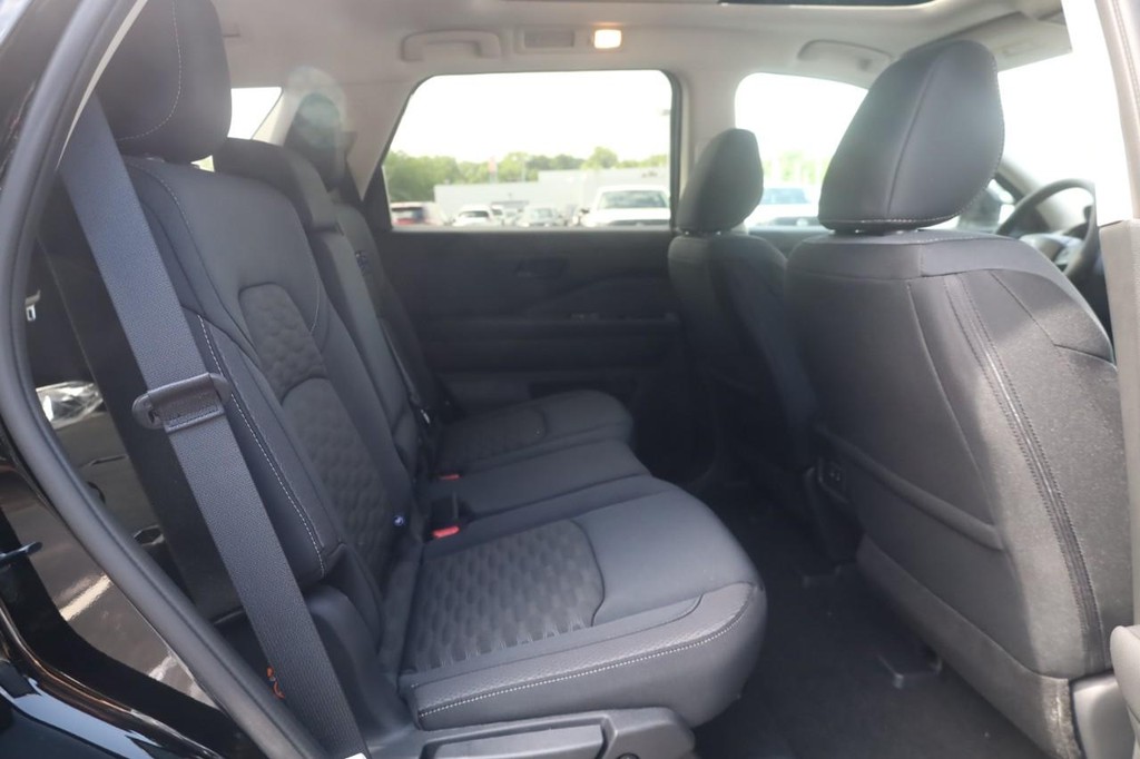 Nissan Pathfinder Vehicle Image 22