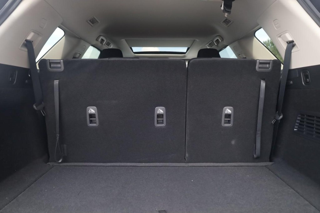 Nissan Pathfinder Vehicle Image 24