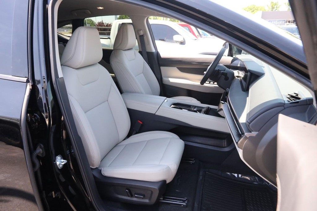 Nissan Murano Vehicle Full-screen Gallery Image 27