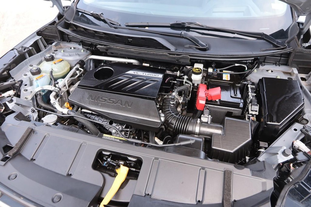 Nissan Rogue Vehicle Full-screen Gallery Image 28