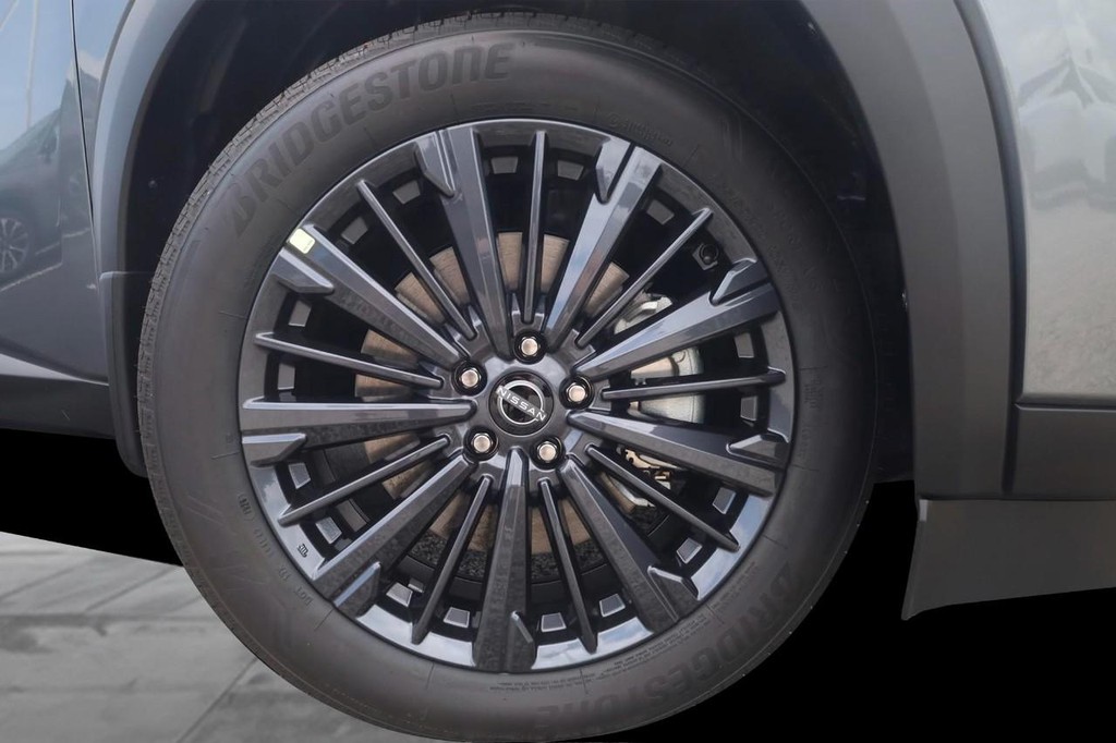 Nissan Pathfinder Vehicle Full-screen Gallery Image 3