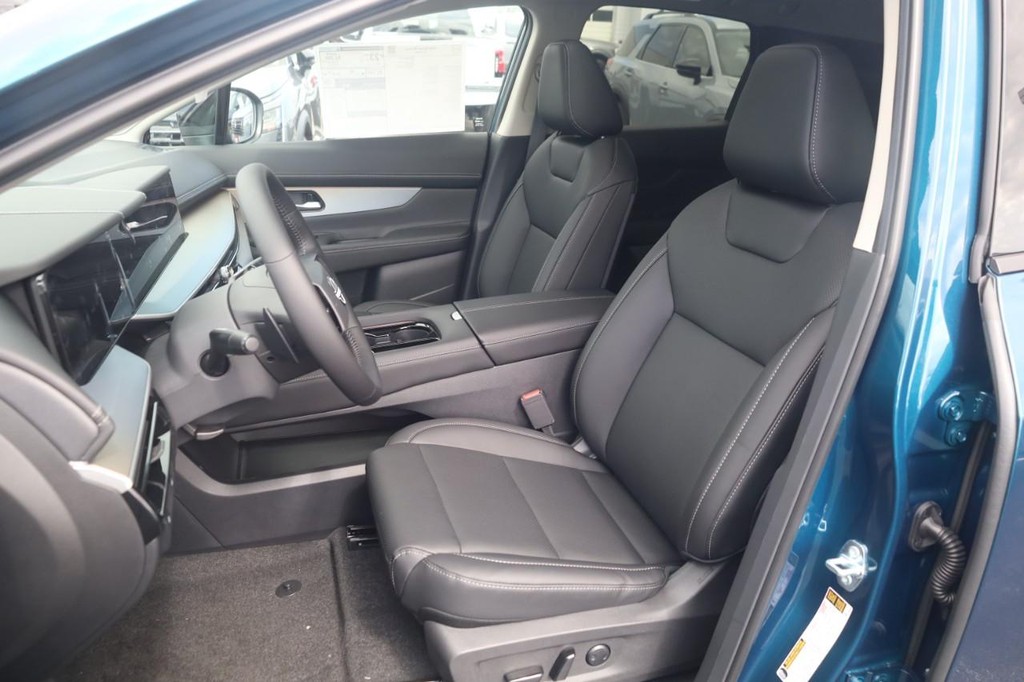 Nissan Murano Vehicle Full-screen Gallery Image 20