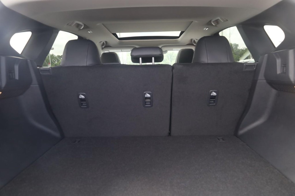 Nissan Murano Vehicle Full-screen Gallery Image 24