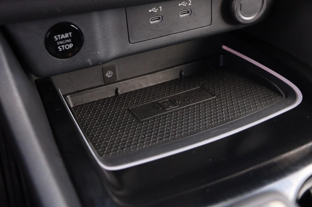 Nissan Rogue Vehicle Image 21