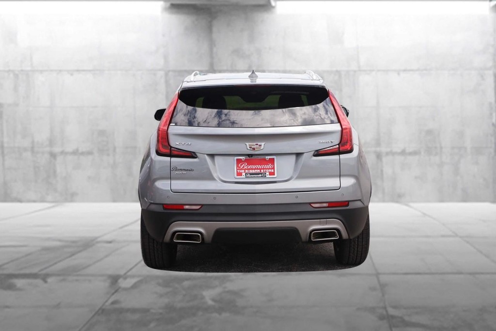 Cadillac XT4 Vehicle Full-screen Gallery Image 6