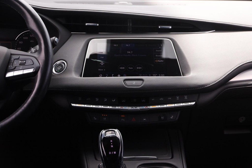 Cadillac XT4 Vehicle Full-screen Gallery Image 25