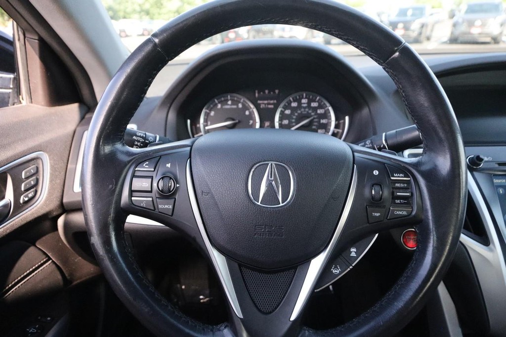 Acura TLX Vehicle Full-screen Gallery Image 11