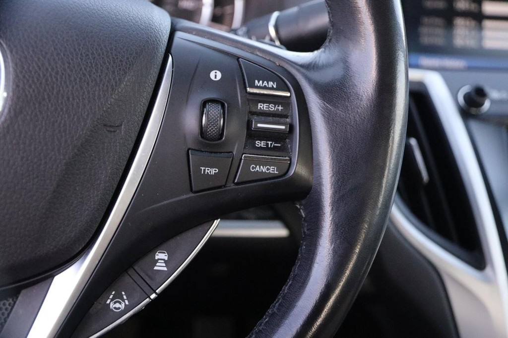 Acura TLX Vehicle Full-screen Gallery Image 13