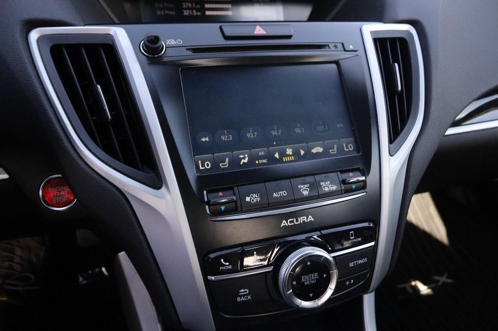 Acura TLX Vehicle Full-screen Gallery Image 17