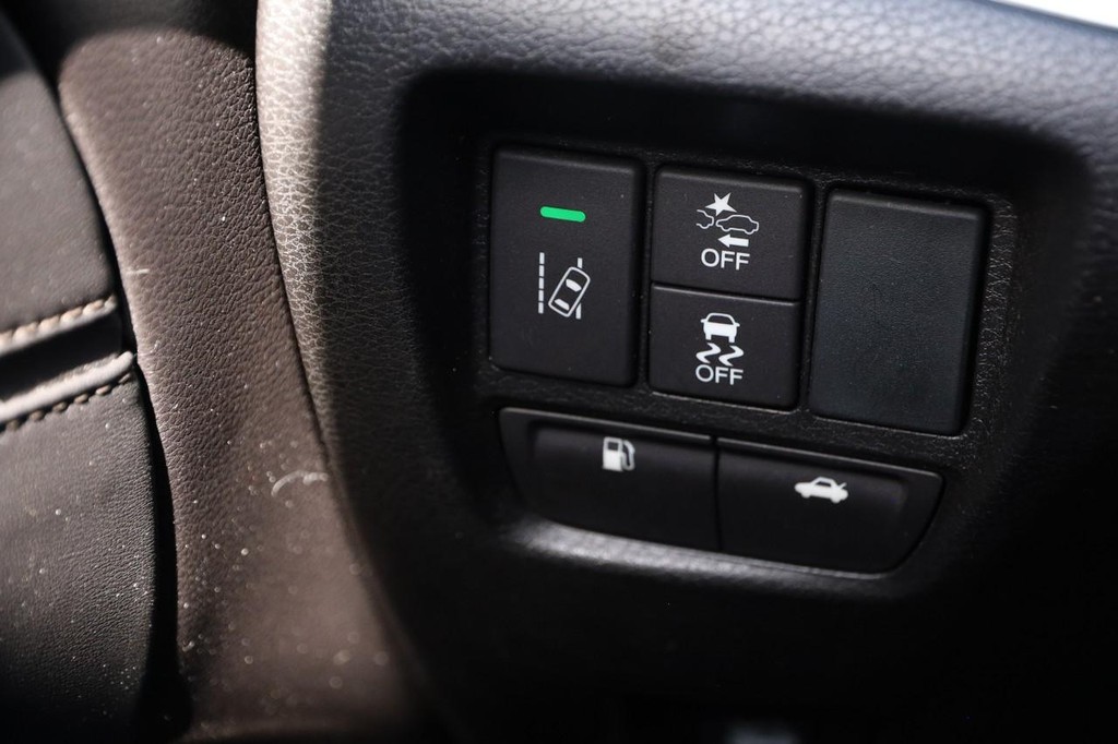 Acura TLX Vehicle Full-screen Gallery Image 21