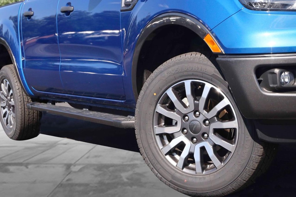 Ford Ranger Vehicle Full-screen Gallery Image 03