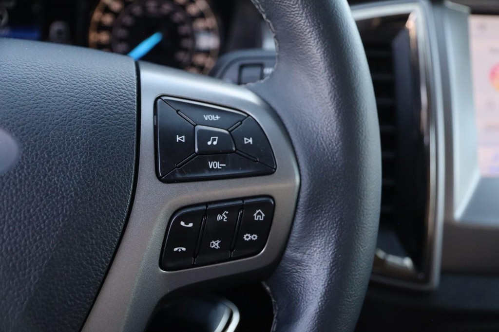 Ford Ranger Vehicle Full-screen Gallery Image 12