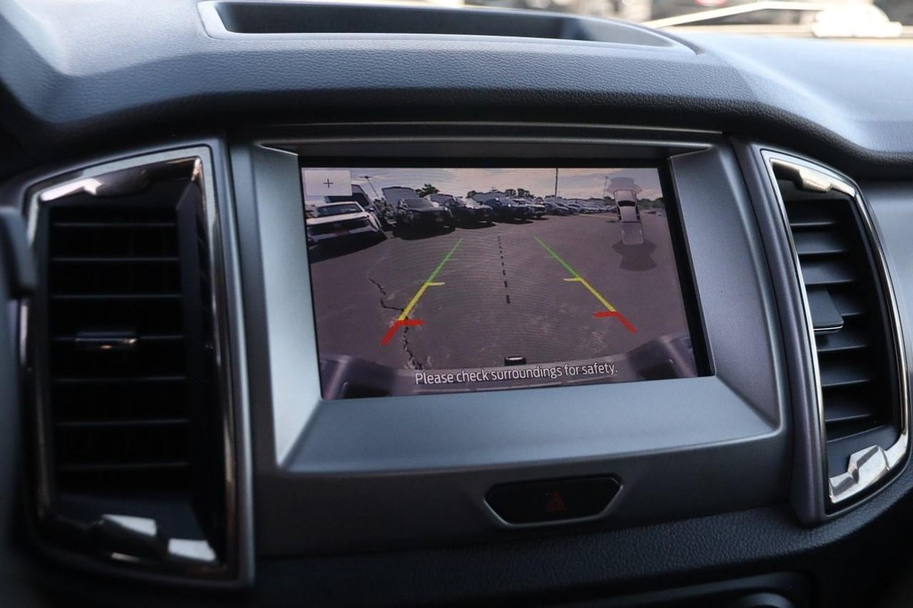 Ford Ranger Vehicle Full-screen Gallery Image 16
