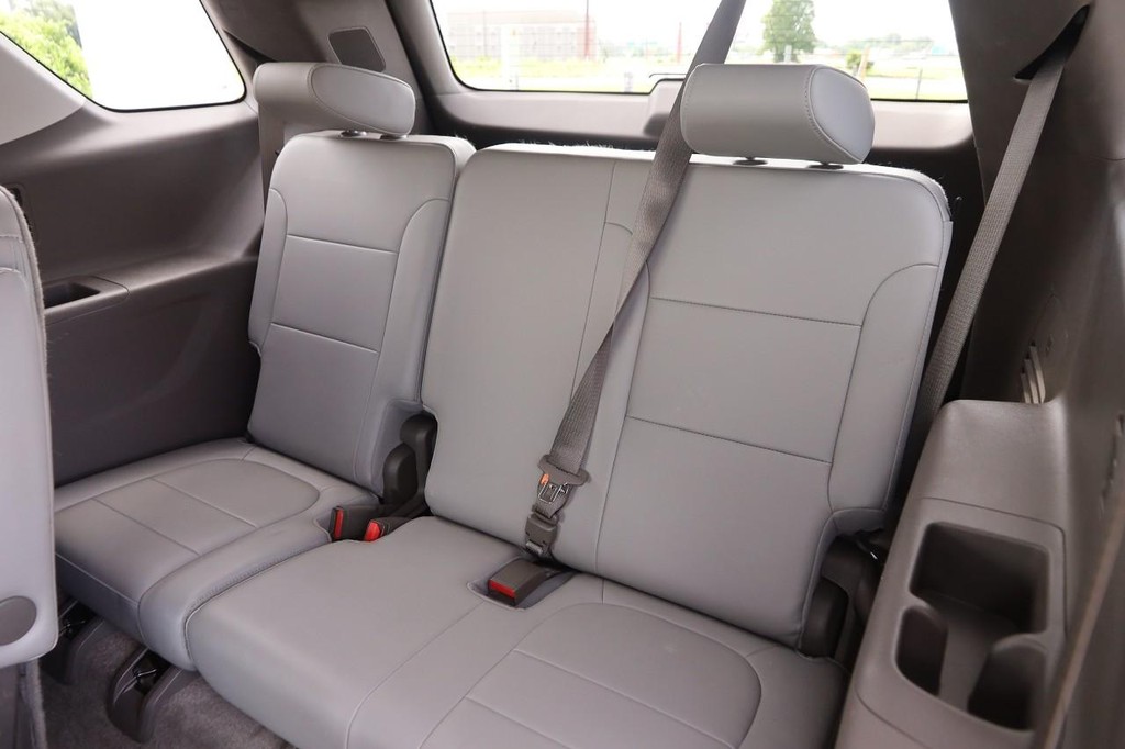 Chevrolet Traverse Vehicle Full-screen Gallery Image 11