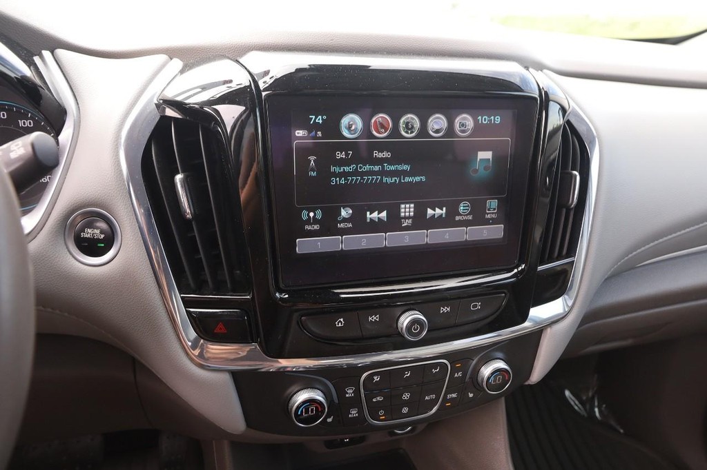 Chevrolet Traverse Vehicle Full-screen Gallery Image 20