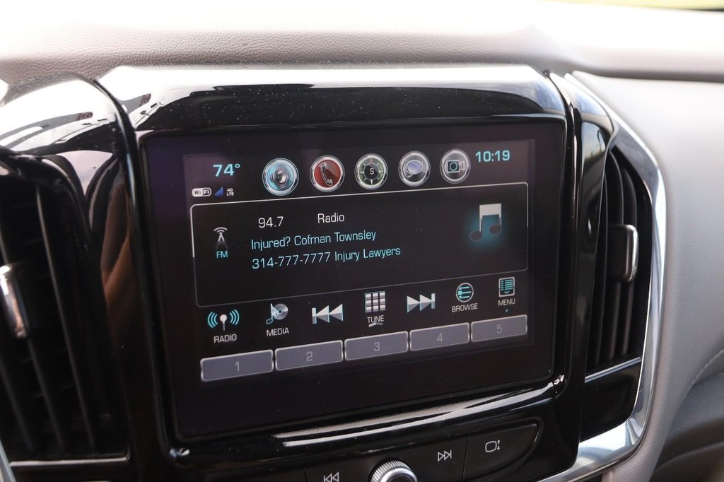 Chevrolet Traverse Vehicle Full-screen Gallery Image 21