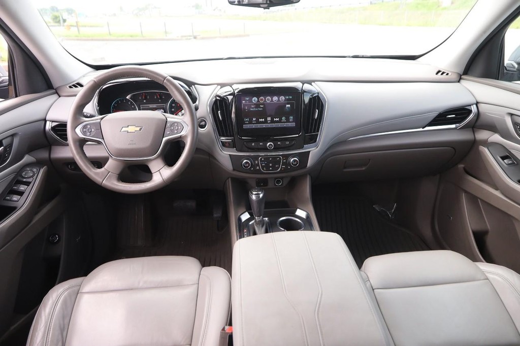 Chevrolet Traverse Vehicle Full-screen Gallery Image 26