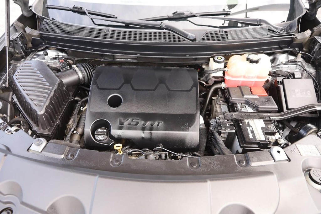 Chevrolet Traverse Vehicle Full-screen Gallery Image 32