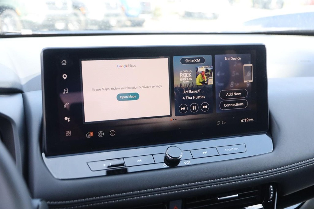 Nissan Rogue Vehicle Image 18
