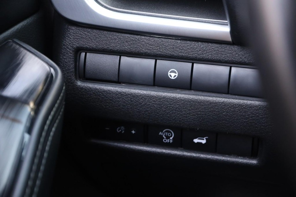 Nissan Rogue Vehicle Image 20