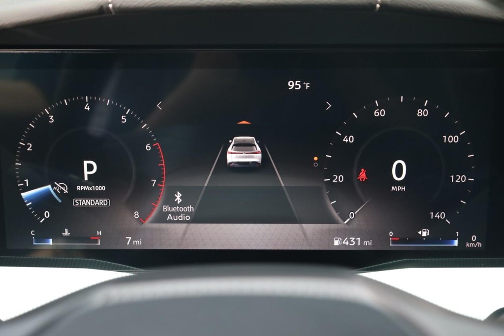 Nissan Murano Vehicle Image 10