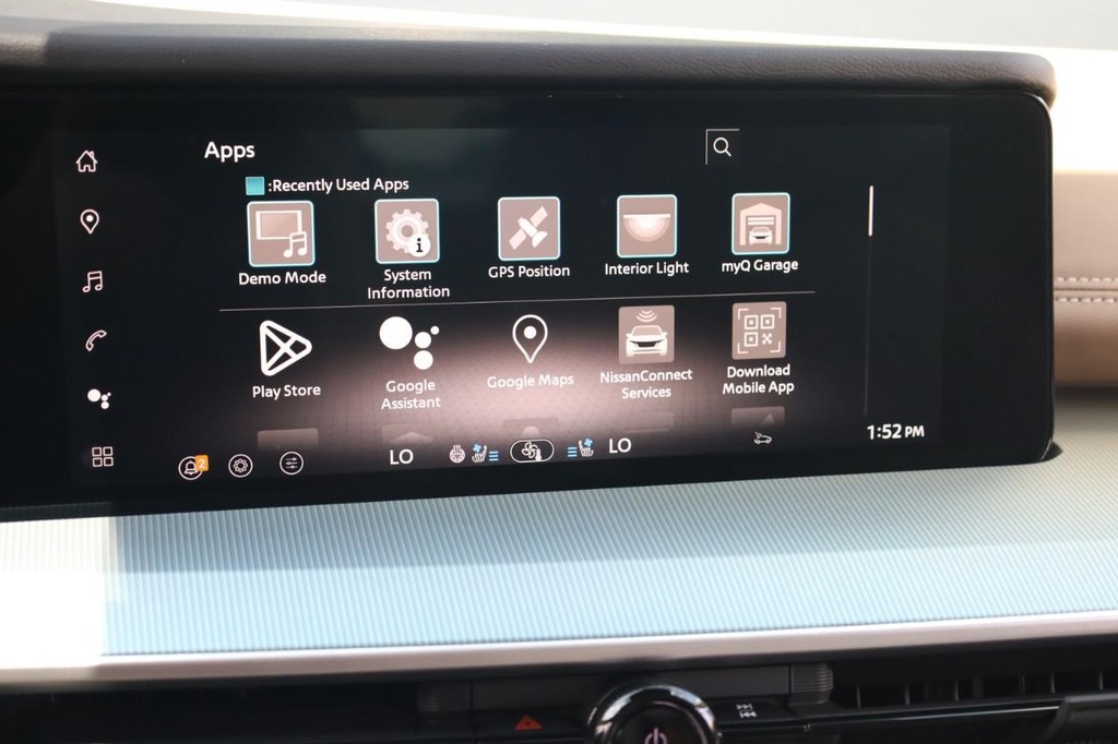Nissan Murano Vehicle Image 11
