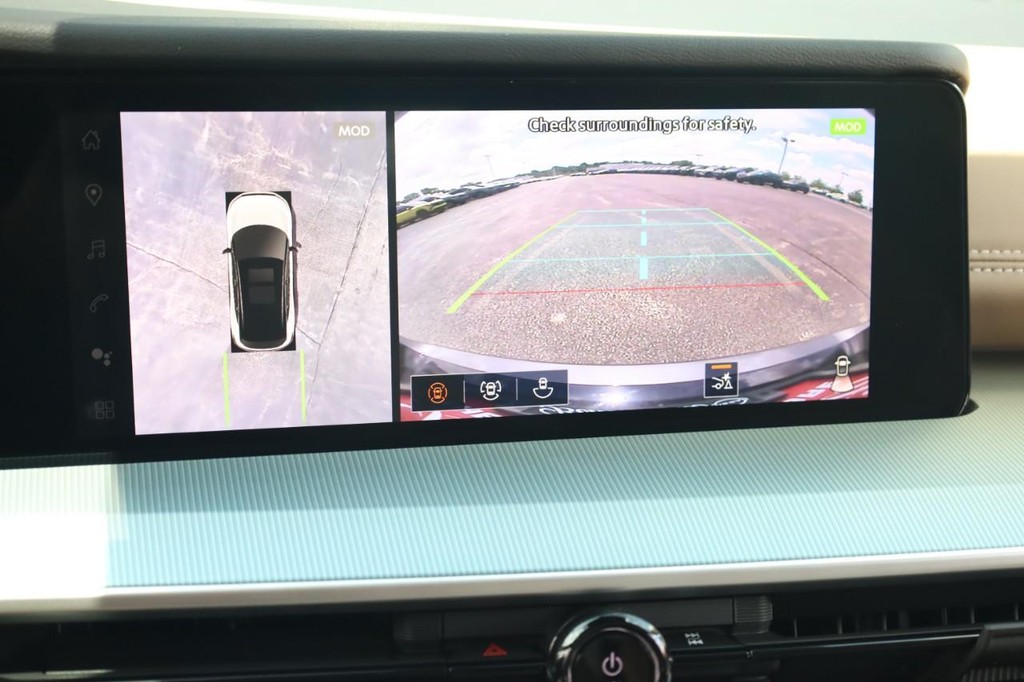 Nissan Murano Vehicle Image 12