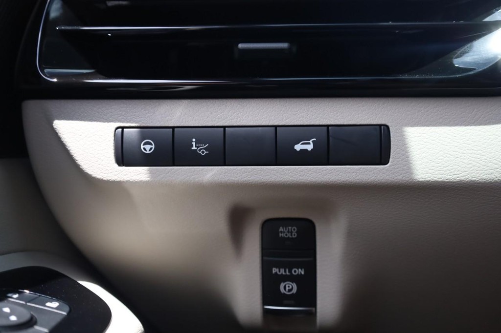 Nissan Murano Vehicle Image 18