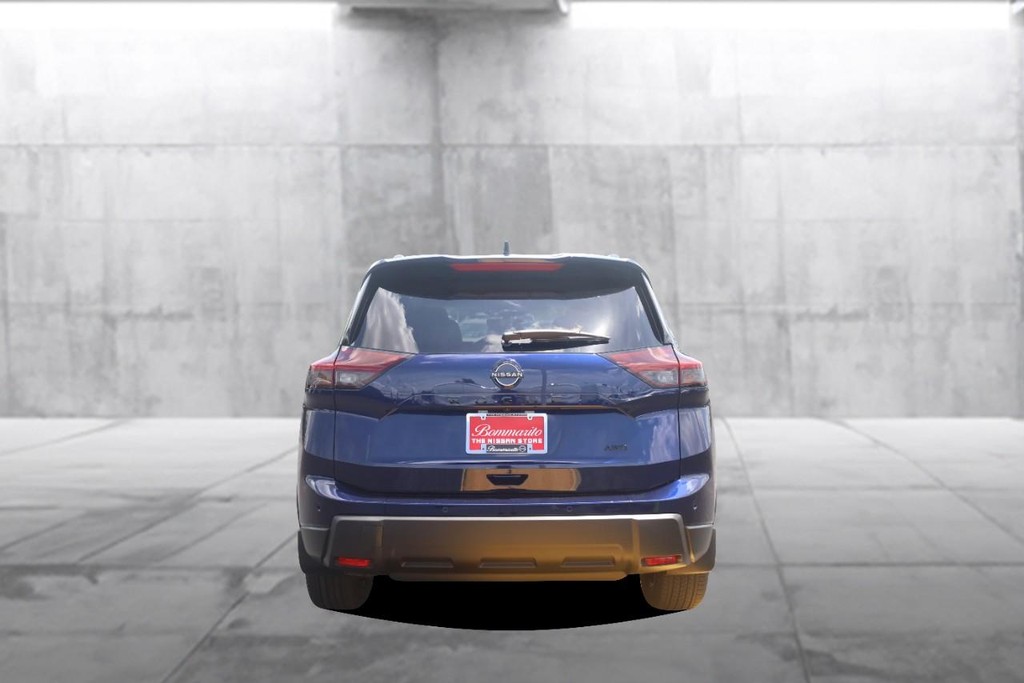 Nissan Rogue Vehicle Image 06