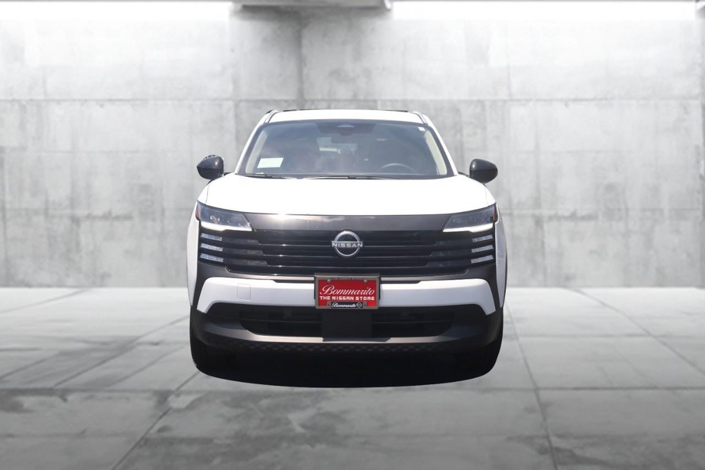 Nissan Kicks Vehicle Image 04