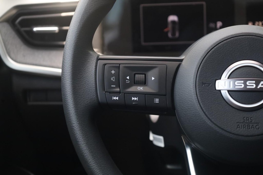 Nissan Kicks Vehicle Image 10