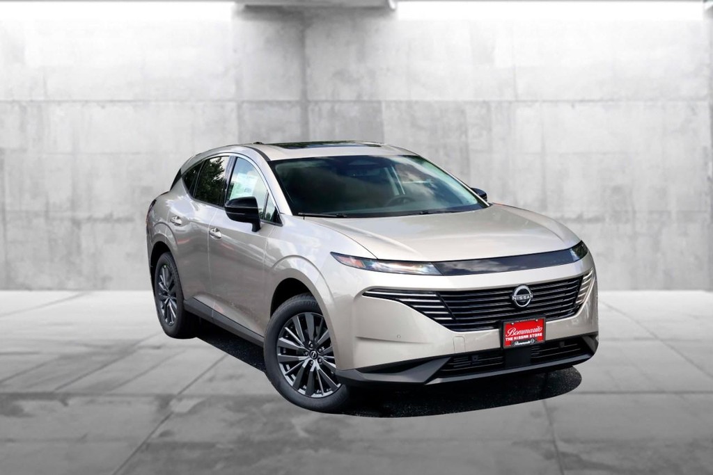 Nissan Murano Vehicle Full-screen Gallery Image 2