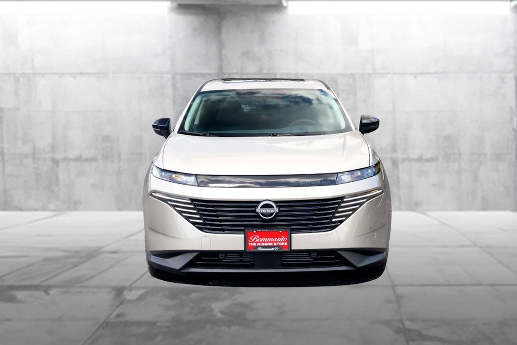 Nissan Murano Vehicle Full-screen Gallery Image 4