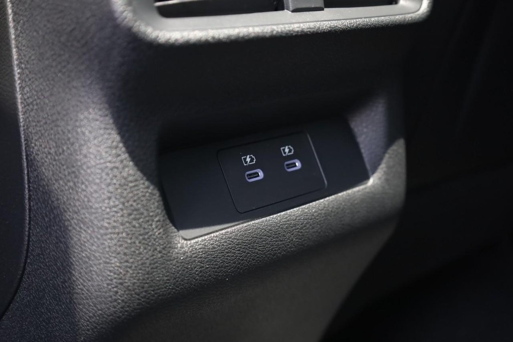 Nissan Murano Vehicle Full-screen Gallery Image 20