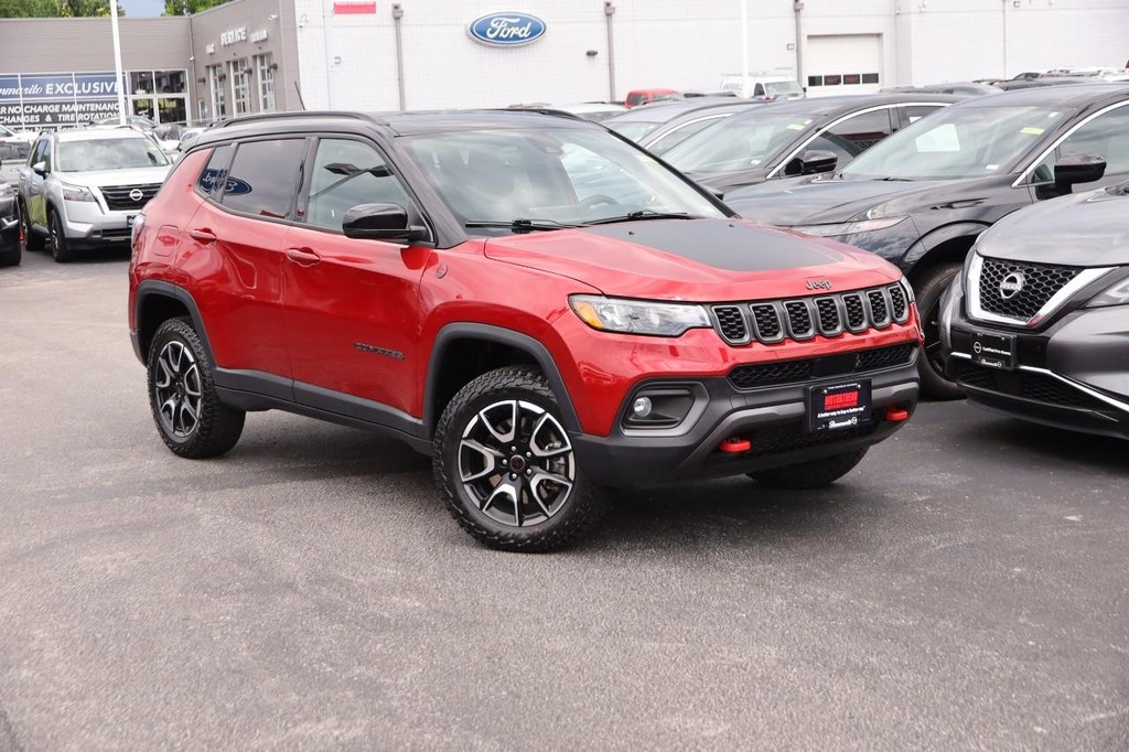 Jeep Compass Vehicle Image 02