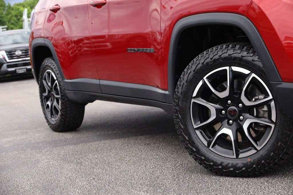 Jeep Compass Vehicle Image 03