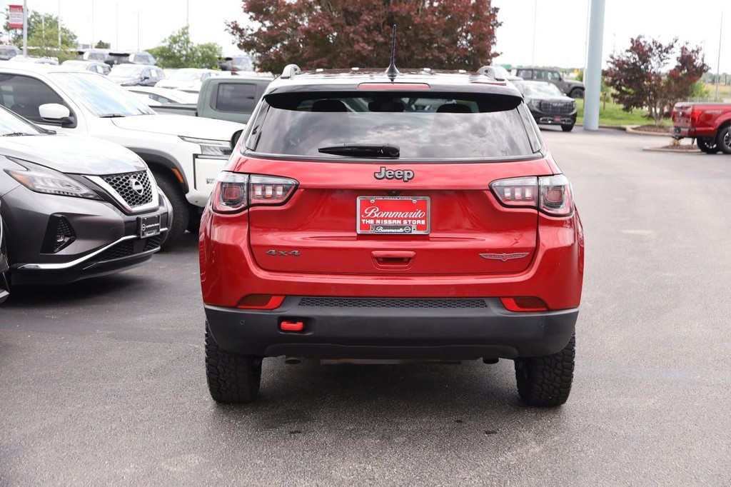 Jeep Compass Vehicle Image 06