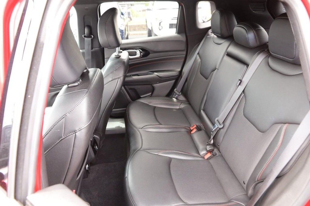 Jeep Compass Vehicle Image 09