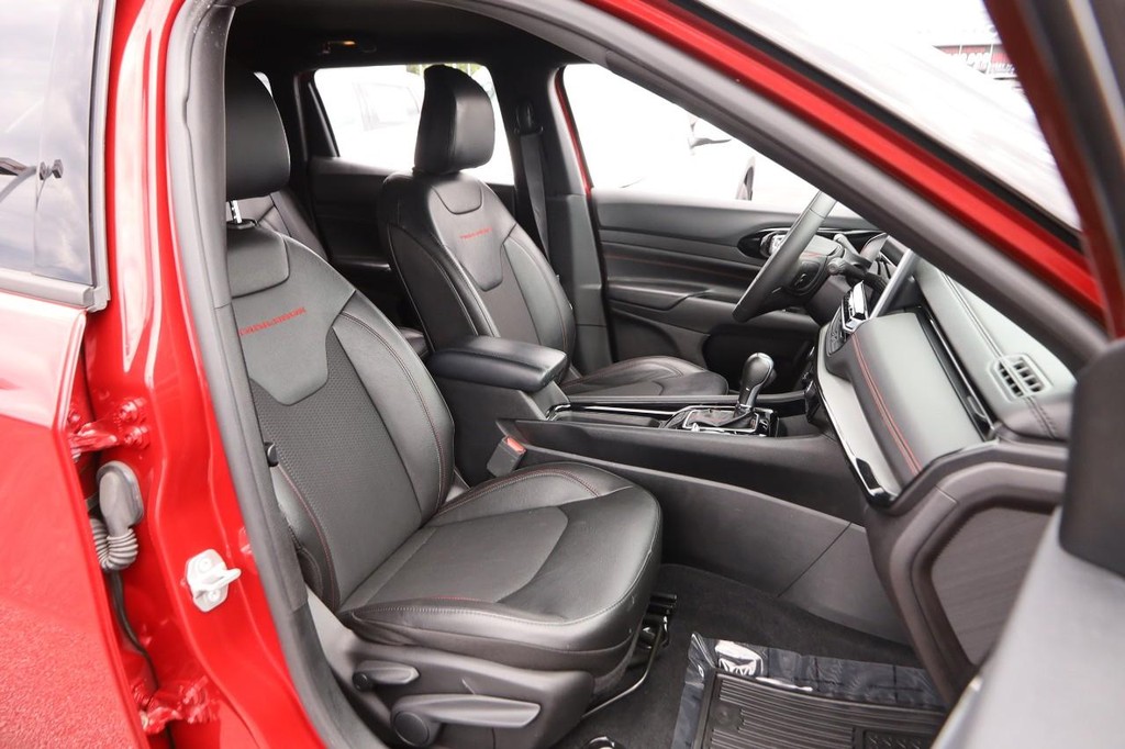 Jeep Compass Vehicle Image 25