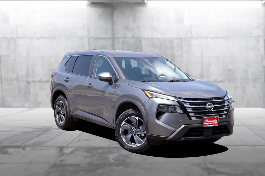 Nissan Rogue Vehicle Image 02