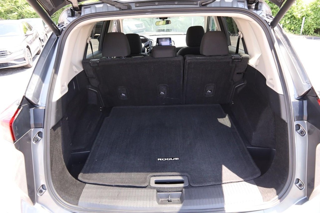 Nissan Rogue Vehicle Image 07