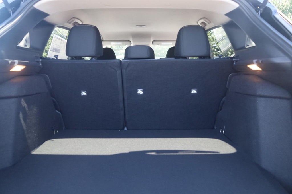 Nissan Kicks Vehicle Image 22