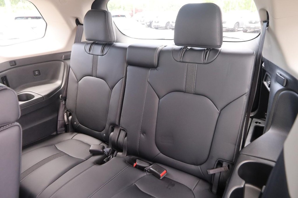 Honda Pilot Vehicle Full-screen Gallery Image 11
