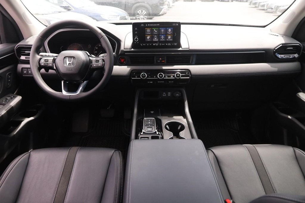 Honda Pilot Vehicle Full-screen Gallery Image 23