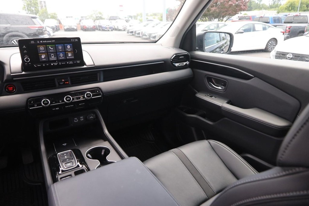 Honda Pilot Vehicle Full-screen Gallery Image 27
