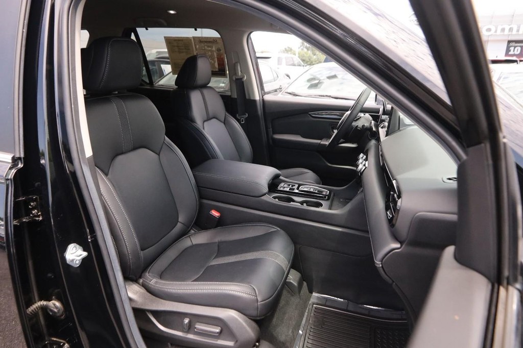 Honda Pilot Vehicle Full-screen Gallery Image 28