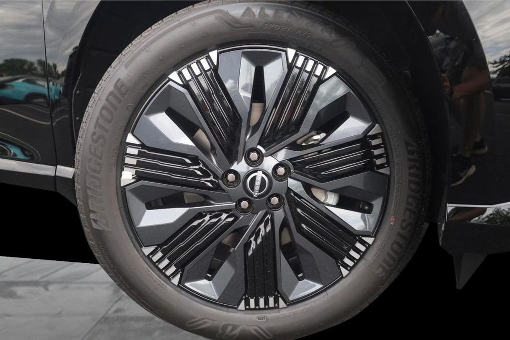 Nissan Murano Vehicle Image 03