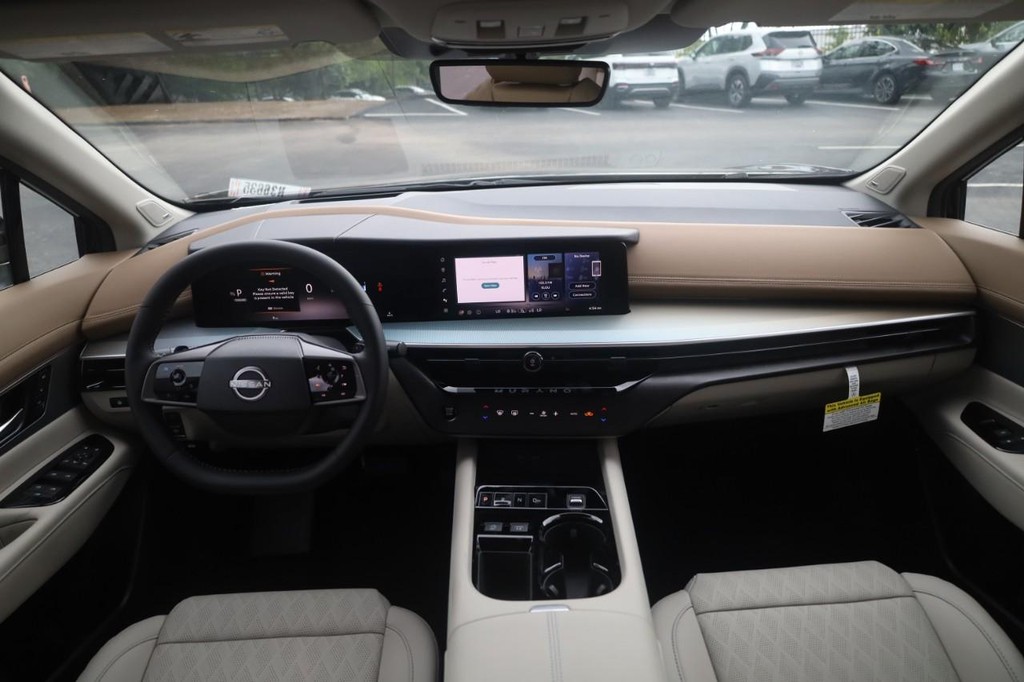 Nissan Murano Vehicle Image 07